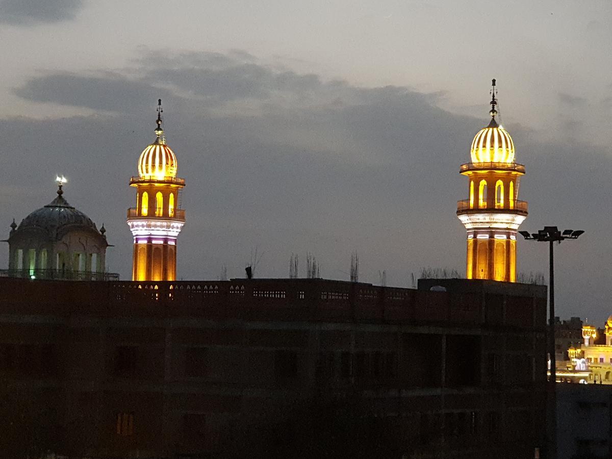 Hotel Urban Galaxy Near Golden Temple Amritsar Exterior photo